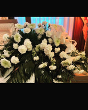 Load image into Gallery viewer, Gigi&#39;s Carnation Casket Spray
